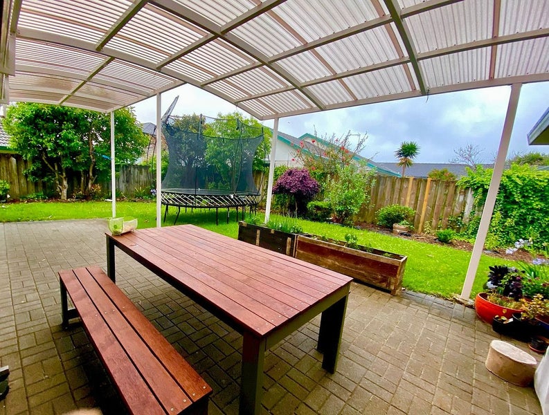 8 Aspatria Place, Northpark, Auckland - Carousel 1