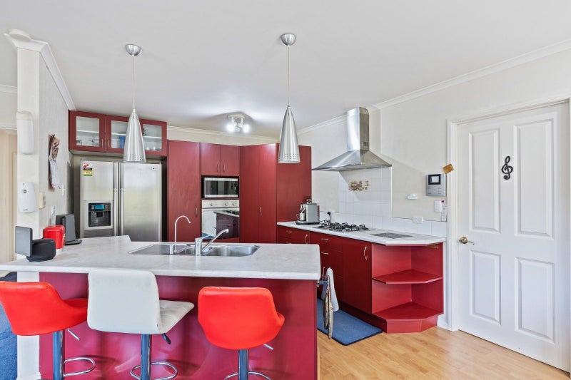 8 Cyrus Street, Whalers Gate, New Plymouth - Carousel 2