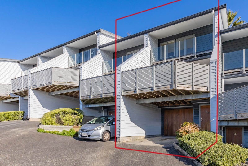 1/11 Pannill Place, Oteha, Auckland - Carousel 1