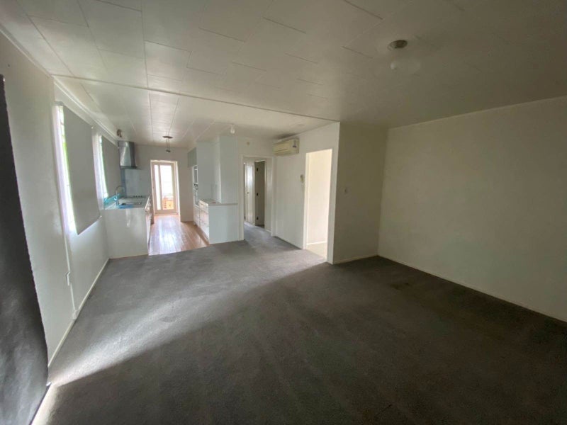1/24 Spinella Drive, Bayview, Auckland - Carousel 7
