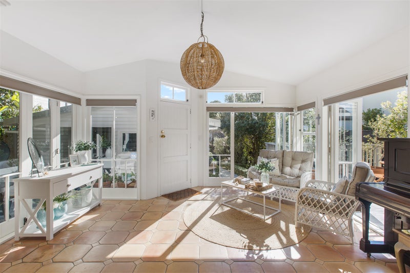 103 Beach Road, Mellons Bay, Auckland - Carousel 2