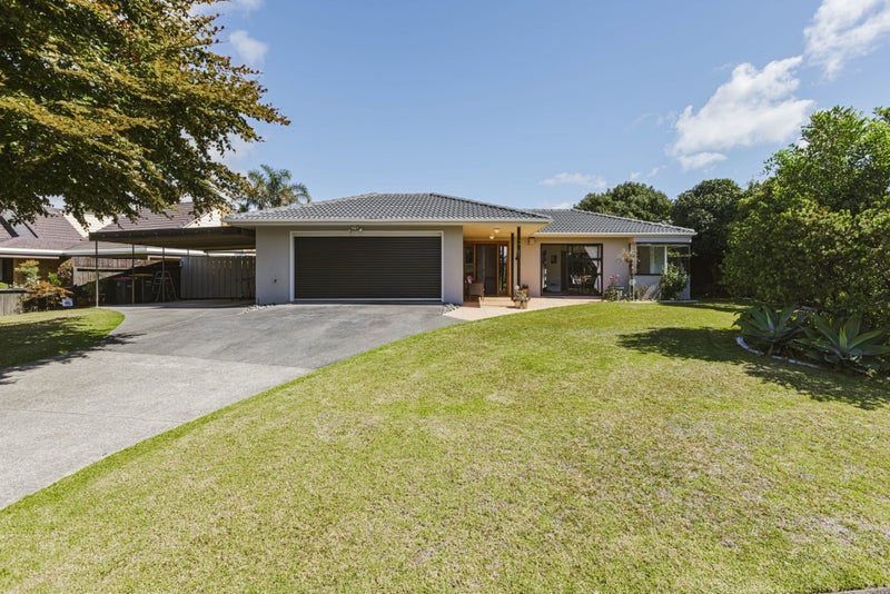 14 Foxbridge Lane, Conifer Grove, Takanini - Carousel 2