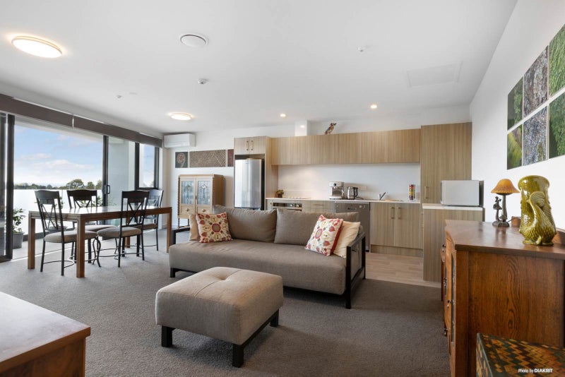 102/1904 Great North Road, Avondale, Auckland - Carousel 2