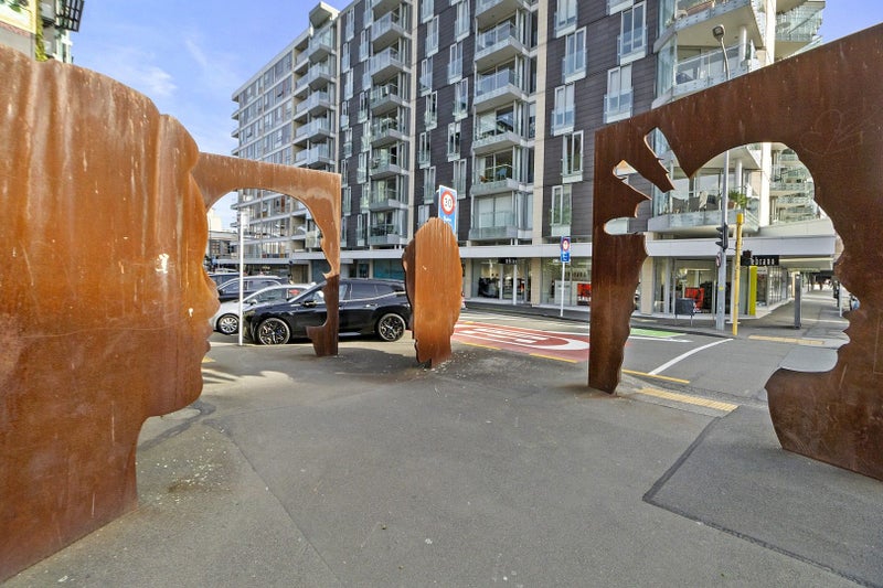 3I/82 Cable Street, Te Aro, Wellington - Carousel 1