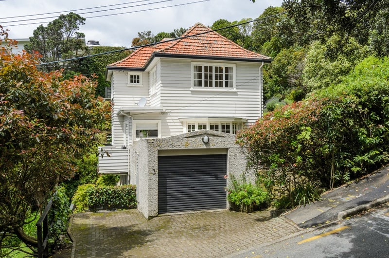 3 Cluny Avenue, Kelburn, Wellington - Carousel 1