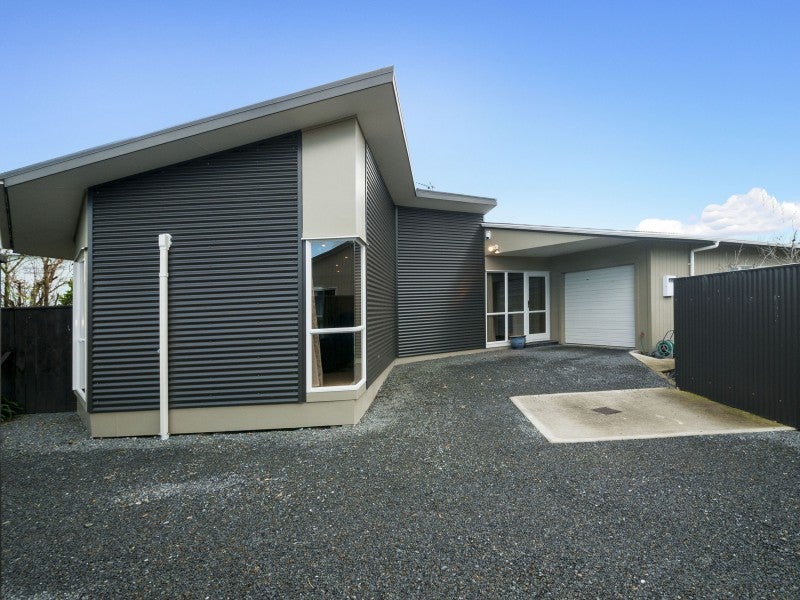 3A York Street, Moera, Lower Hutt - Carousel 1