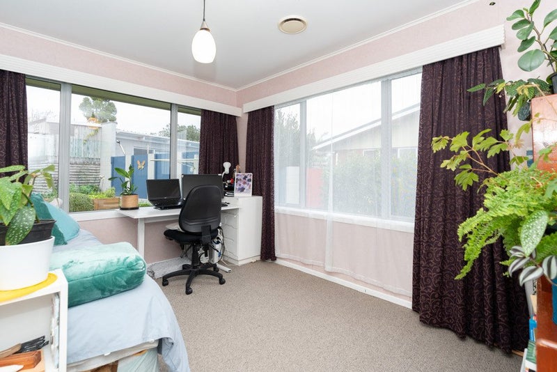 6 Thomson Avenue, Dinsdale, Hamilton - Carousel 23