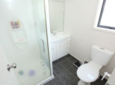 11 St Johns Avenue, Hamilton East, Hamilton - Carousel 2