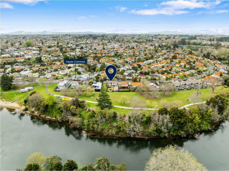 10 Jellicoe Drive, Hamilton East, Hamilton - Carousel 1