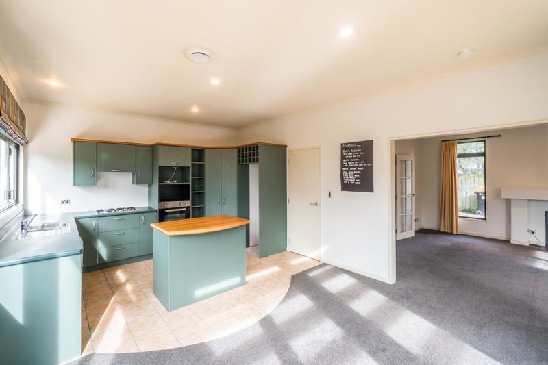 9A Ake Ake Avenue, Hokowhitu, Palmerston North - Carousel 2