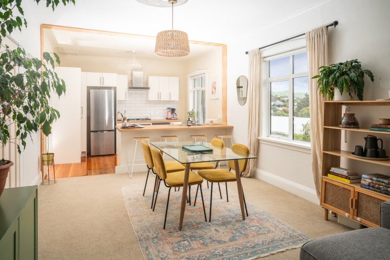 11A Retter Street, Paparangi, Wellington - Carousel 1