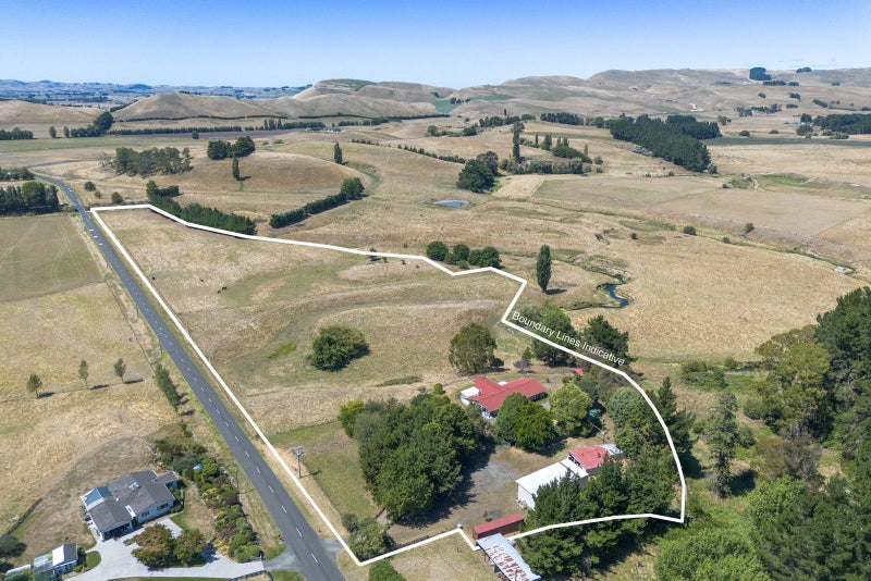 85 Oruawharo Road, Waipukurau - Carousel 1