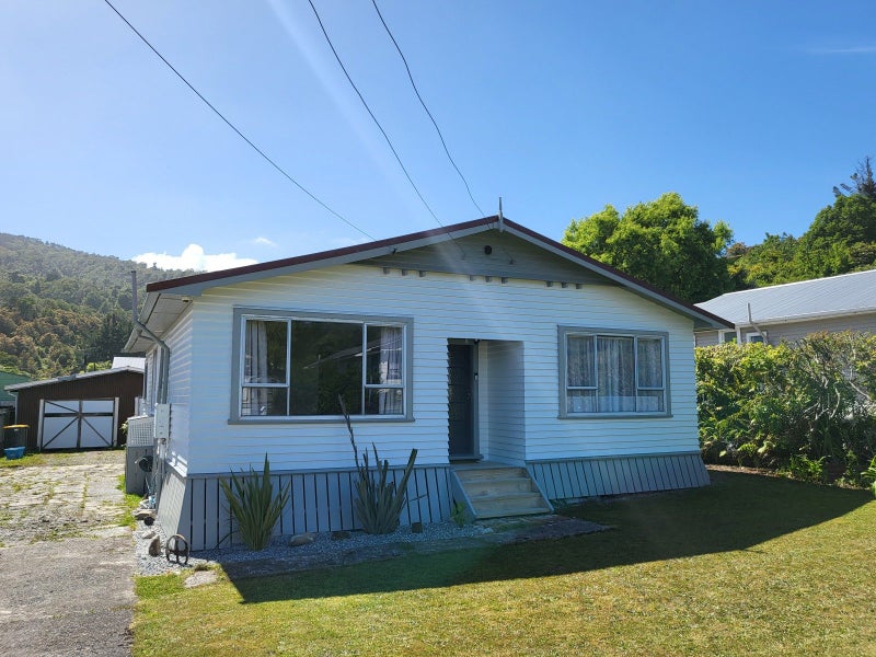 4 Sutherland Street, Dunollie, Runanga - Carousel 1