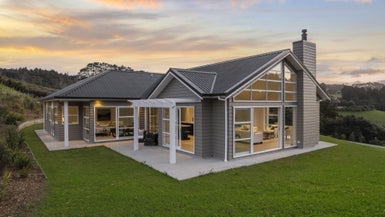 133 Mokoroa Valley Road, Waitākere, Auckland - Carousel 1