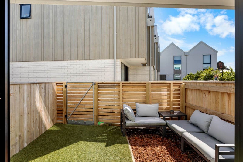 13/39 Pakuranga Road, Pakuranga, Auckland - Carousel 12