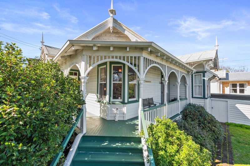 314 River Road, Claudelands, Hamilton - Carousel 2