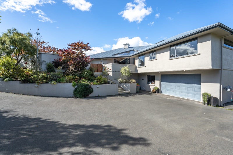 10 Sunninghurst Drive, Fairfield, Dunedin - Carousel 1