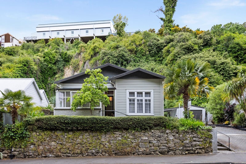 133 Shakespeare Road, Bluff Hill, Napier - Carousel 1
