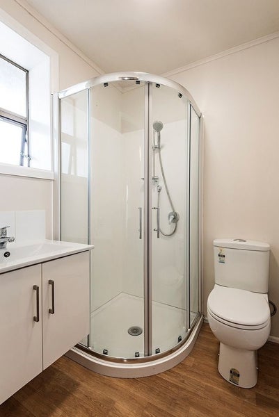 16 Crieff Street, Northland, Wellington - Carousel 2