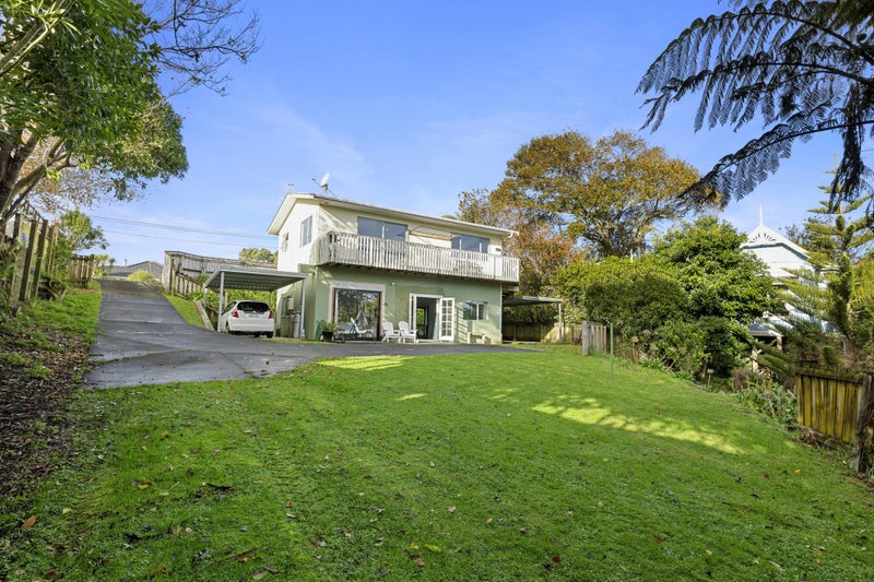 142 Seaview Road, Westown, New Plymouth - Carousel 2