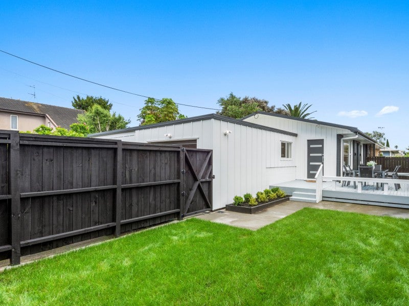 15B Alexander Street, Tauranga South, Tauranga - Carousel 1