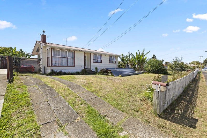 6 Geoffrey Place, Mangere East, Auckland - Carousel 1