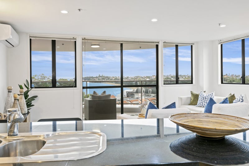 5D/173 Hurstmere Road, Takapuna, Auckland - Carousel 2