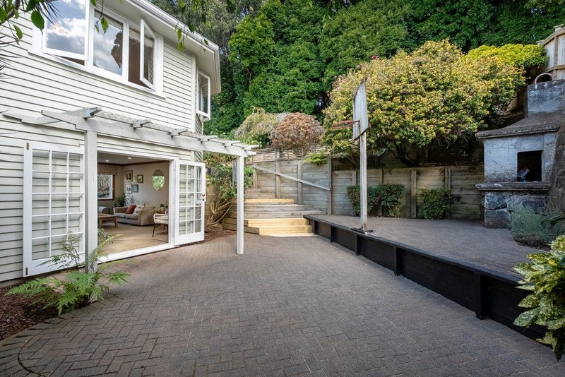 5 Budock Road, Hillsborough, Auckland - Carousel 1