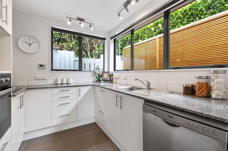 154C Balmoral Road, Mount Eden, Auckland - Carousel 2