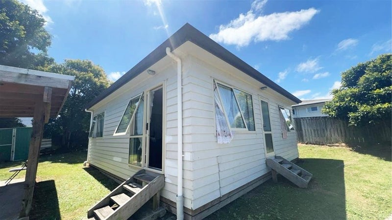 204 Preston Road, Otara, Auckland - Carousel 1