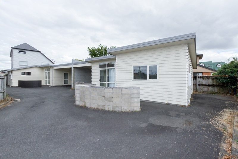 8A Snead Place, Hamilton East, Hamilton - Carousel 10