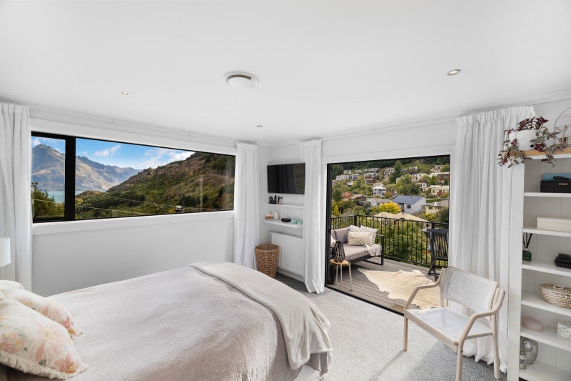 214 Fernhill Road, Sunshine Bay, Queenstown - Carousel 1