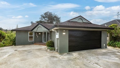 30 Musket Lane, Whitby, Porirua - Carousel 1