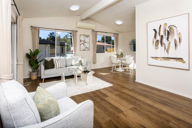 43 Valley View Road, Glenfield, Auckland - Carousel 2