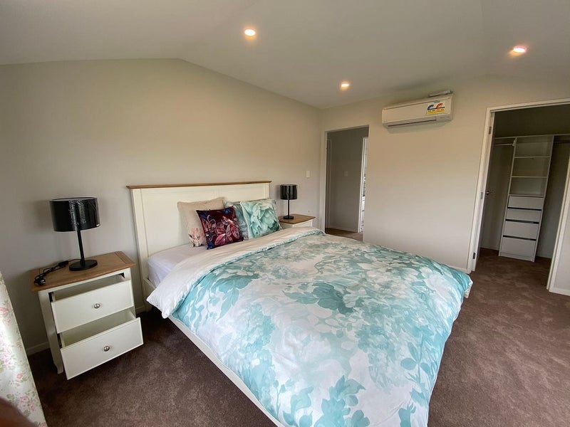 6 Maroa Road, One Tree Hill, Auckland - Carousel 2