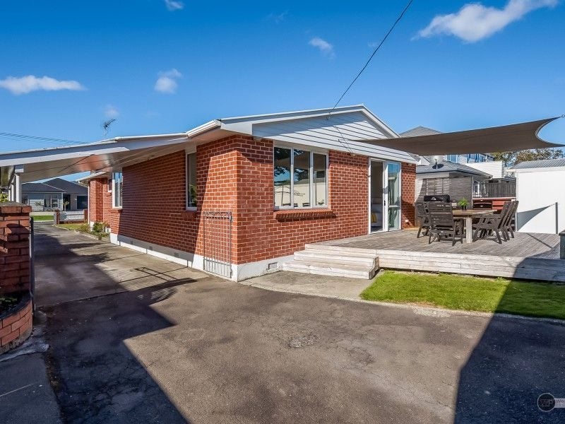 51 Golders Road, Elderslea, Upper Hutt - Carousel 18