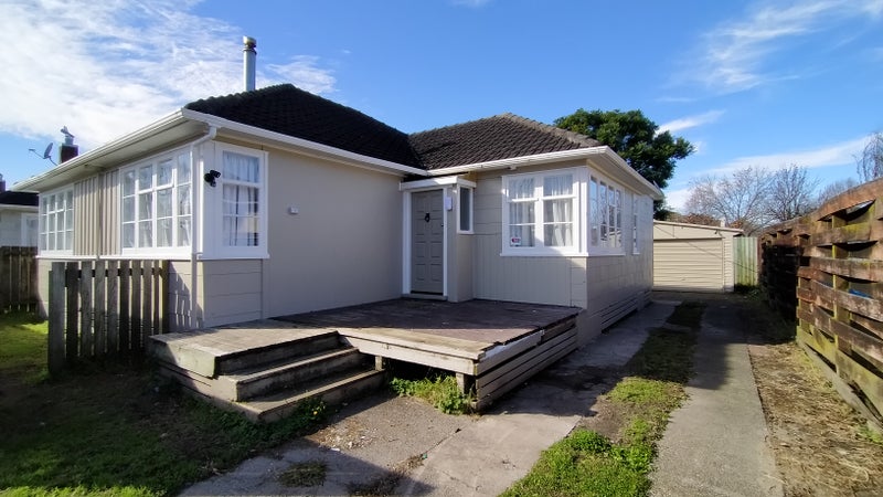 24B Anzac Road, Gate Pa, Tauranga - Carousel 1