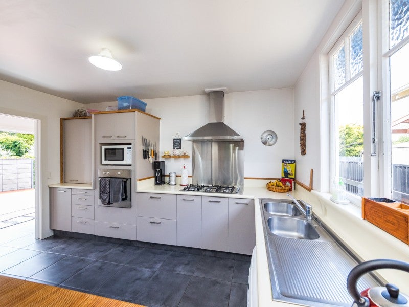 39 Wood Street, Takaro, Palmerston North - Carousel 1