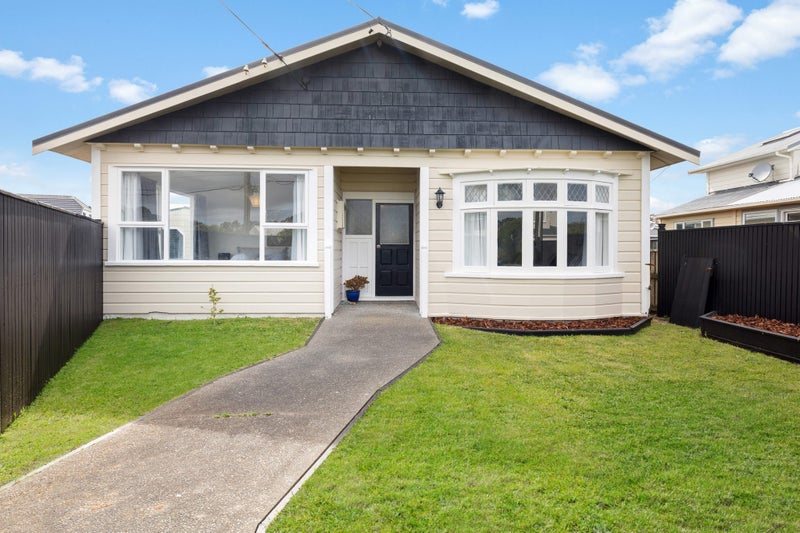 64 Ellesmere Avenue, Miramar, Wellington - Carousel 2