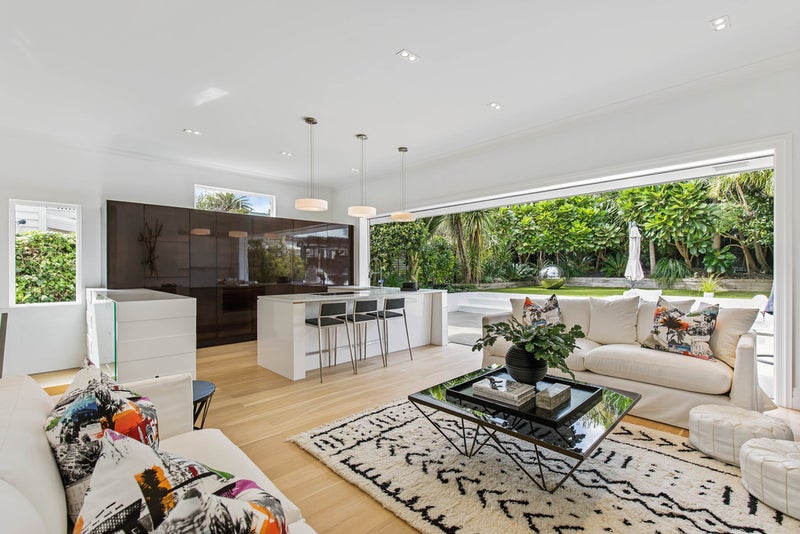 10 Marine Parade, Herne Bay, Auckland - Carousel 2