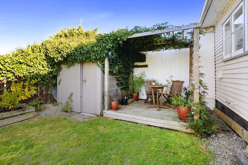 59 Cambridge Terrace, Waterloo, Lower Hutt - Carousel 12