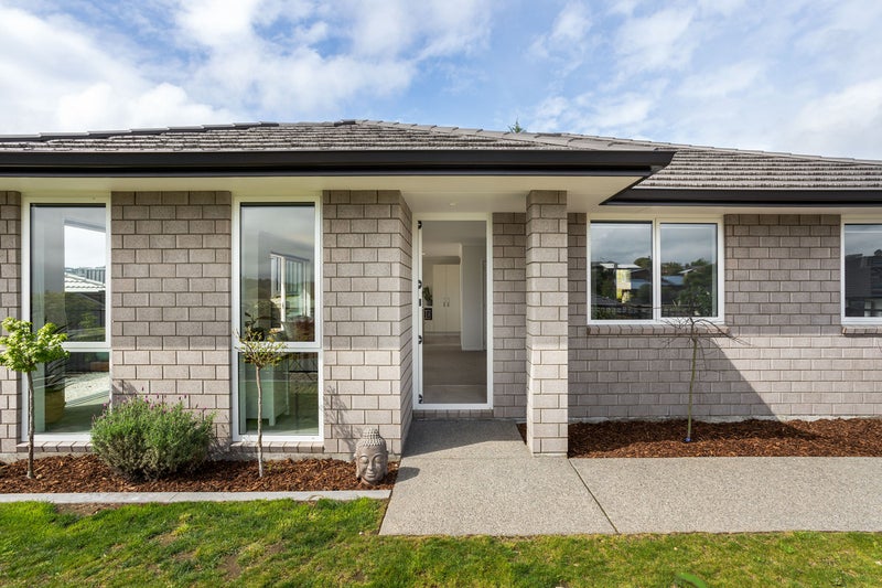 5 Albatross Lane, Welcome Bay, Tauranga - Carousel 2