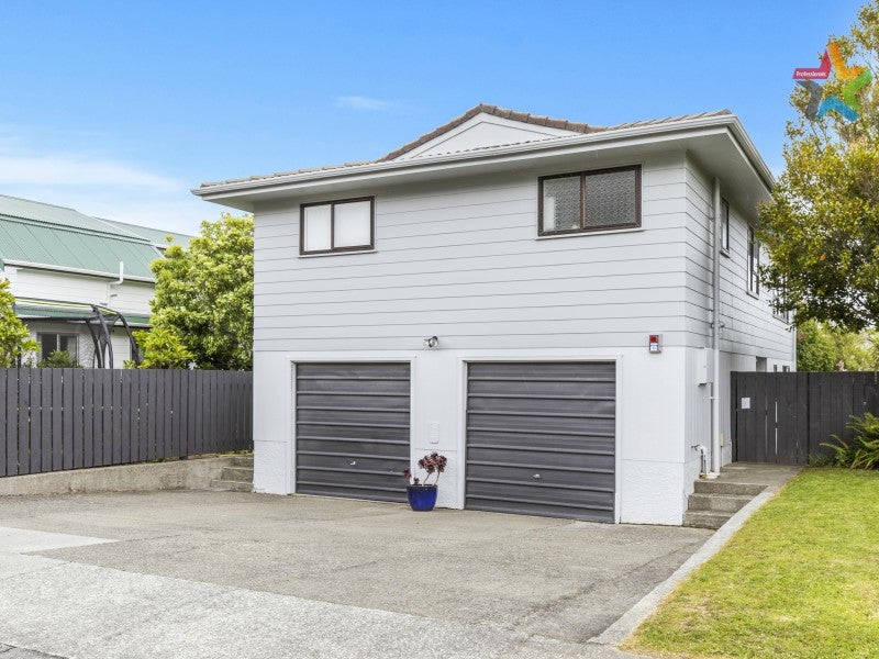 13 Tarras Grove, Kelson, Lower Hutt - Carousel 1