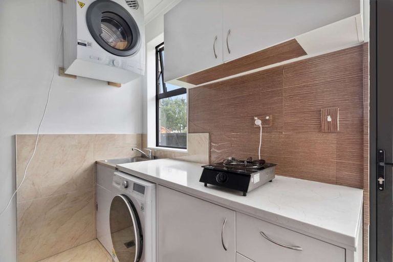 5 Vanni Lane, Pahurehure, Papakura - Carousel 8