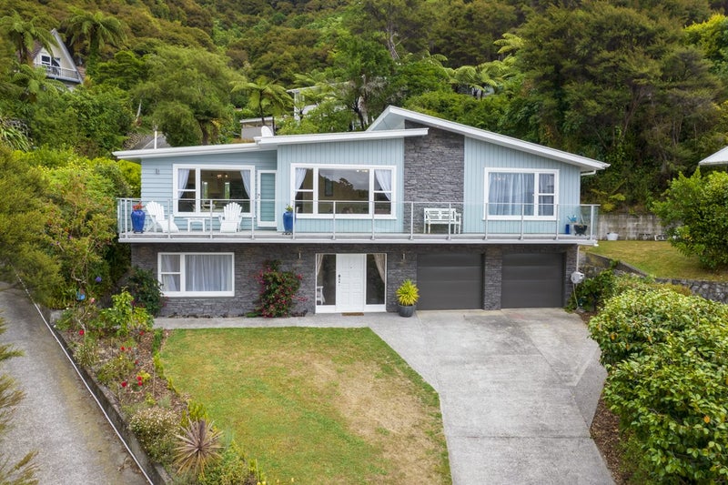 8 Volkner Grove, Waterloo, Lower Hutt - Carousel 32
