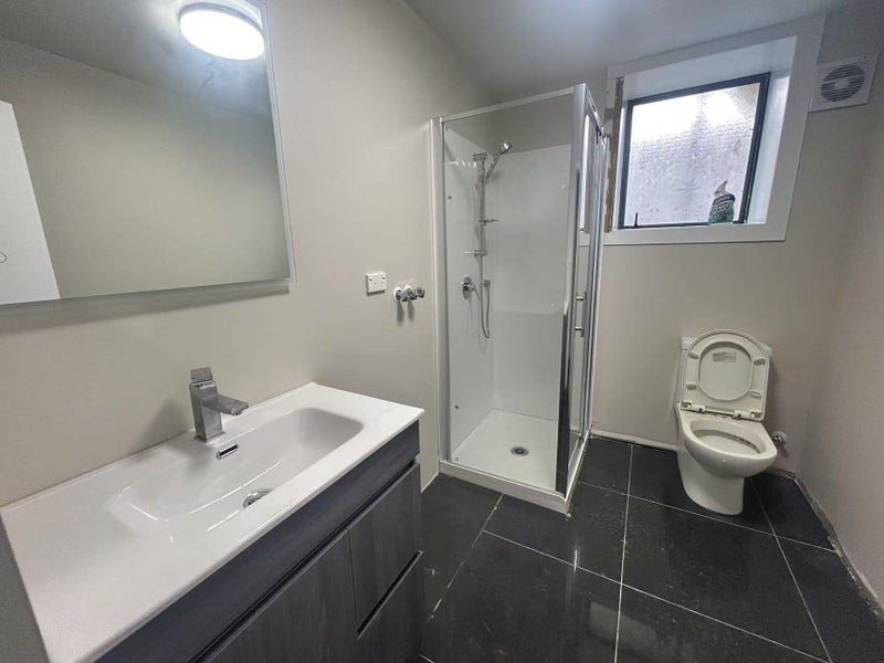 37A Hayr Road, Three Kings, Auckland - Carousel 2