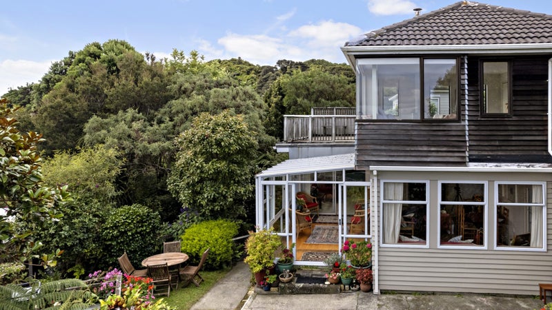 88 Howard Road, Point Howard, Lower Hutt - Carousel 1