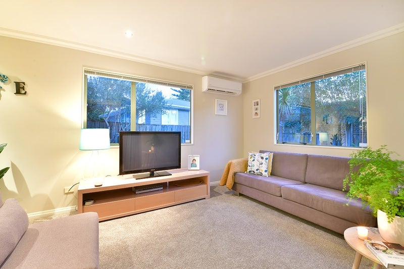 2/34 Selwyn Crescent, Forrest Hill, Auckland - Carousel 2