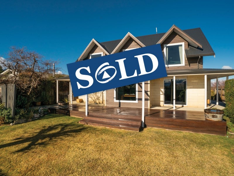 57 Parry Crescent, Wanaka - Carousel 1