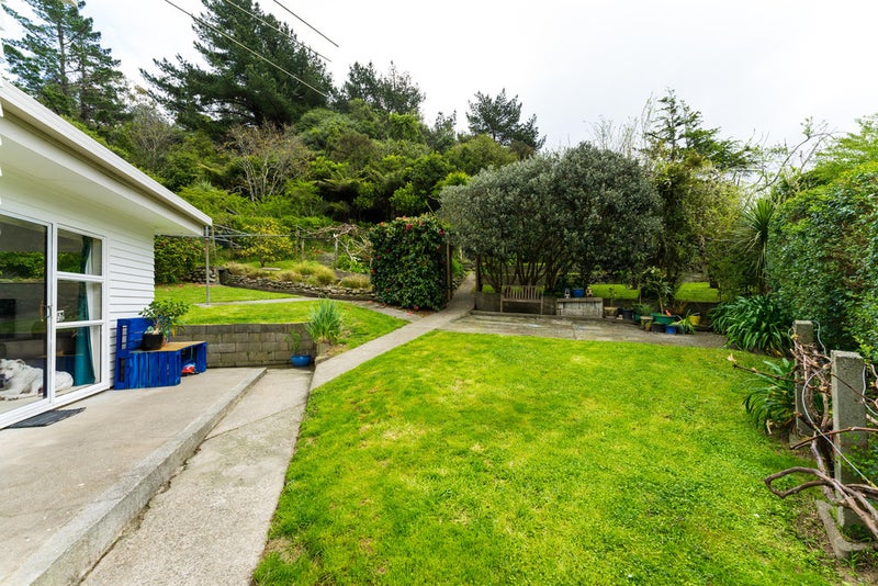 113 Judd Crescent, Naenae, Lower Hutt - Carousel 2